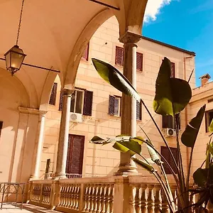 https://palazzo-ventimiglia.palermohotels.org