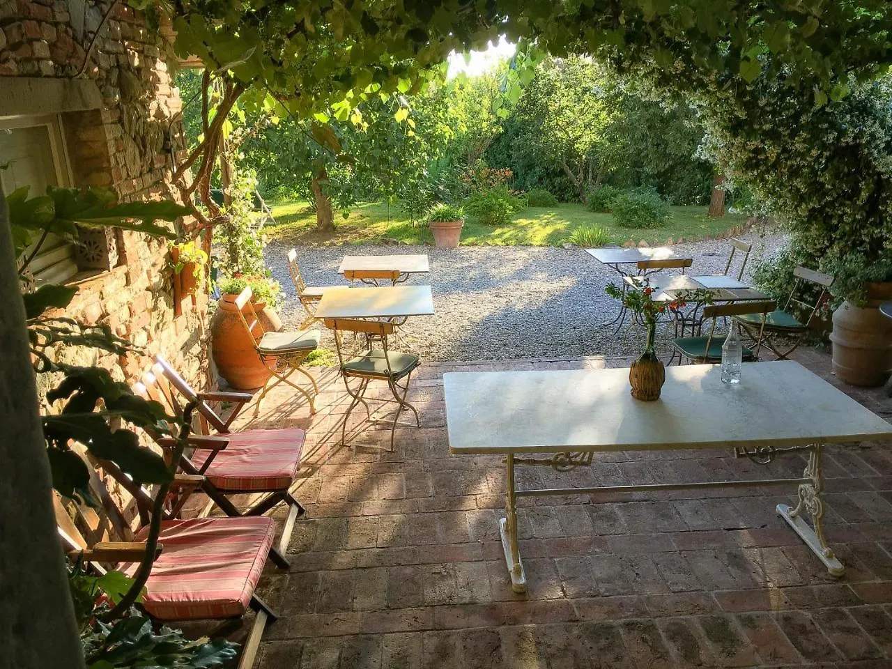Country house Villa La Lodola Foiano Della Chiana Italy